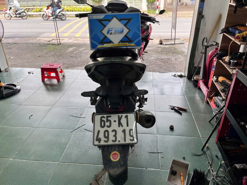 Độ đèn nâng cấp ánh sáng Bi Gầm X-Light F10 2.0 Inch Moto cho xe  Winner X